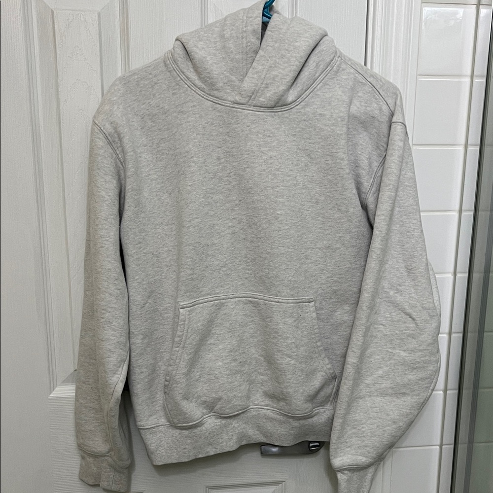 Aritzia Heather Cloud White Perfect Hoodie